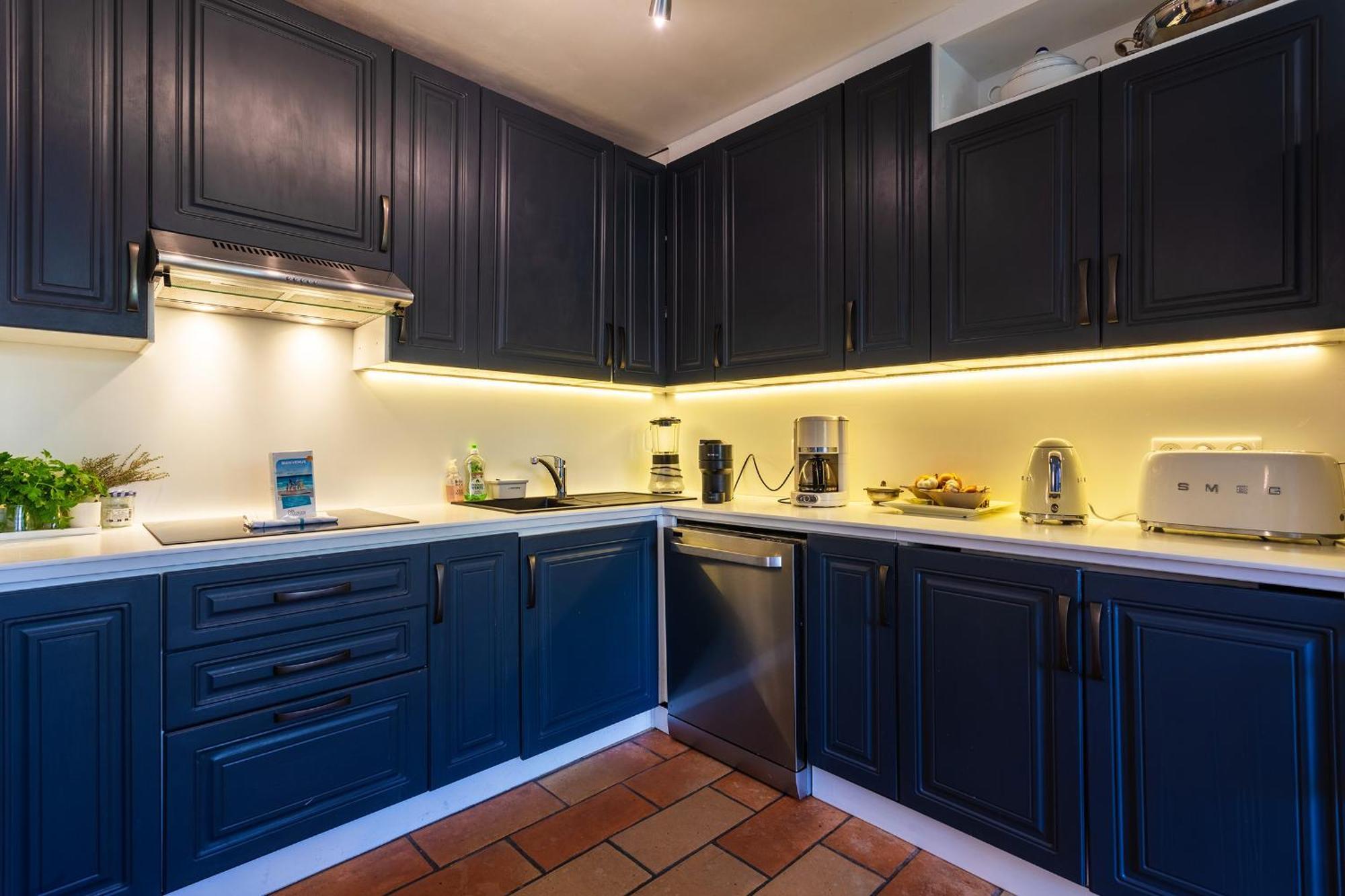 Villa Mas De Gairaut Vi4395 By Riviera Homes Nizza